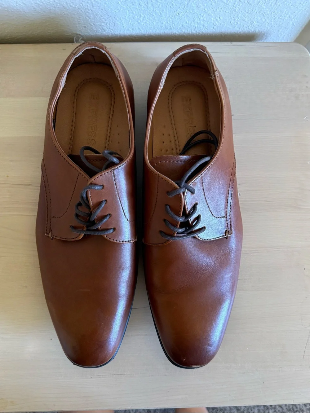 Express Men's Tan Leather Derby Dress Shoes